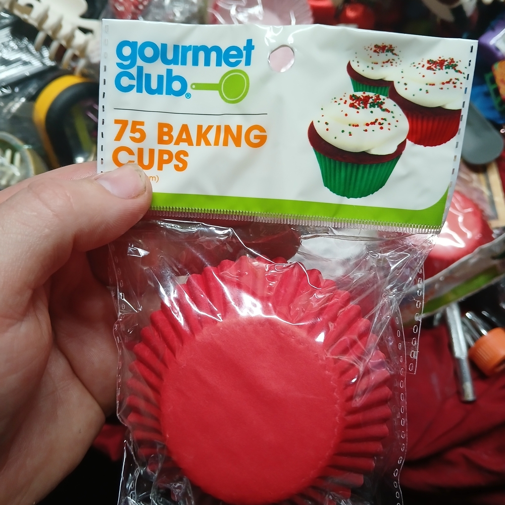 Gourmet Club Red Baking Cups - Pack of 75 X5 Packs